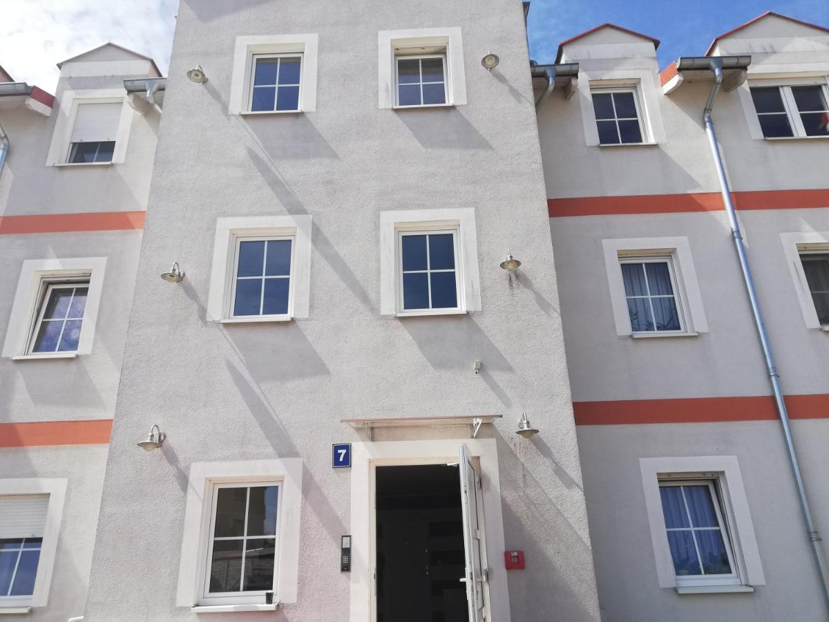 Apartament Przy Parku Kornik Apartment ภายนอก รูปภาพ