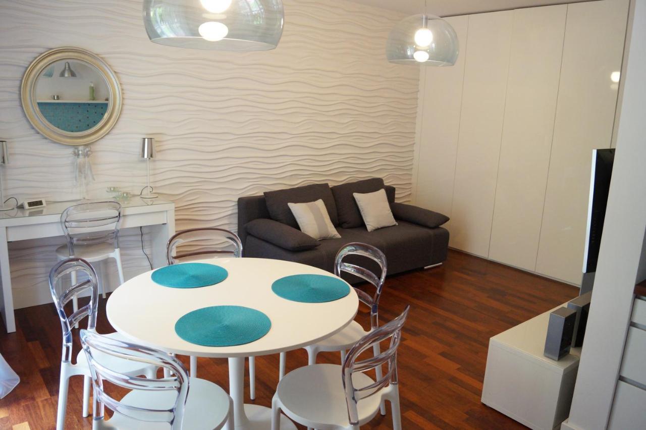 Apartament Przy Parku Kornik Apartment ภายนอก รูปภาพ